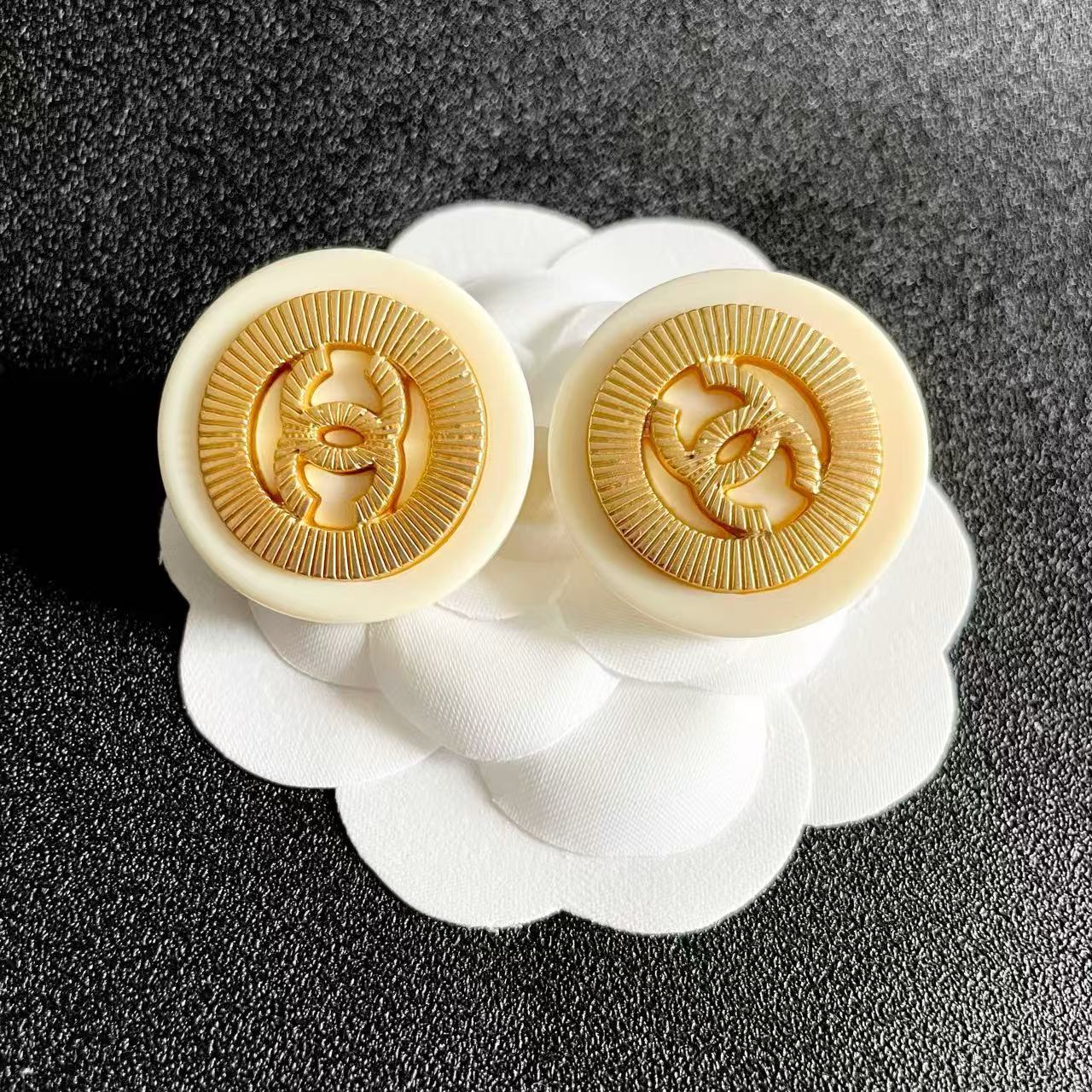 [Sprite Jewelry]Classic Double C Earrings