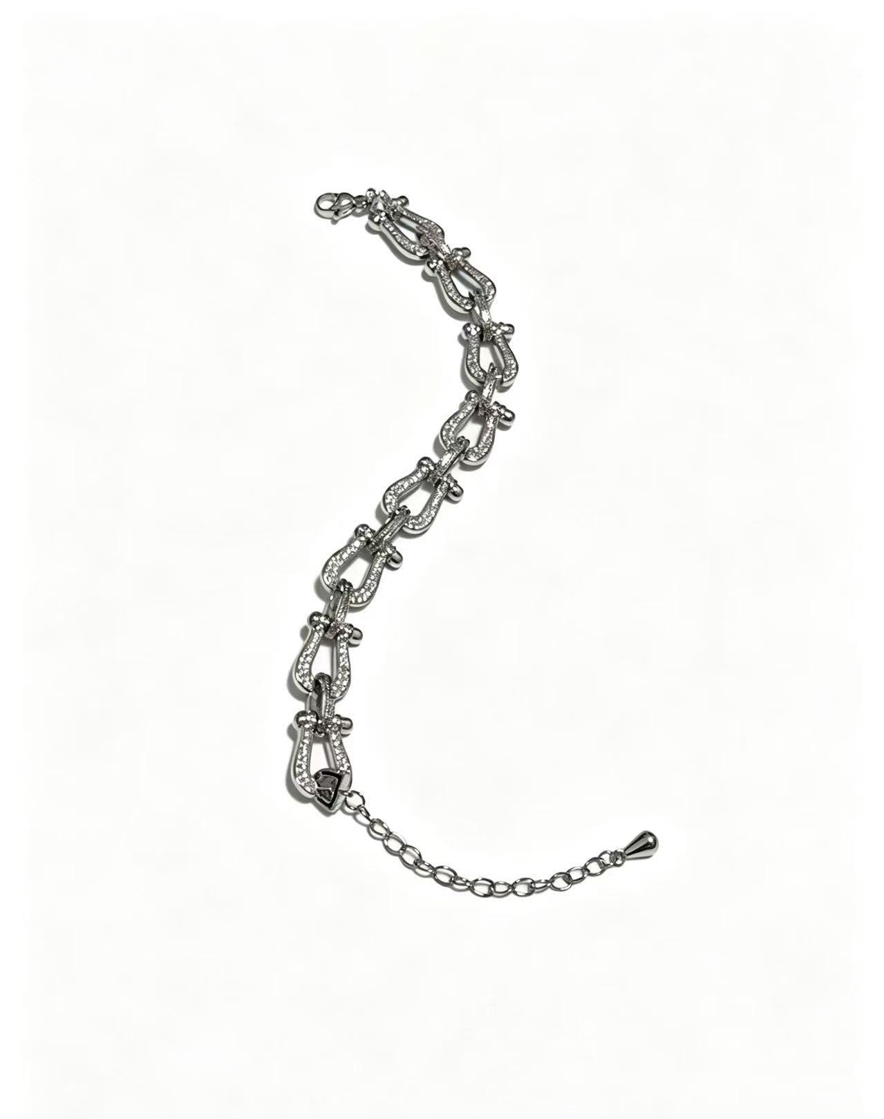 ¡®Sprite JewelryDiamond-studded Horseshoe Bracelet