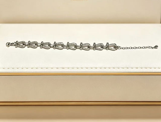 ¡®Sprite JewelryDiamond-studded Horseshoe Bracelet