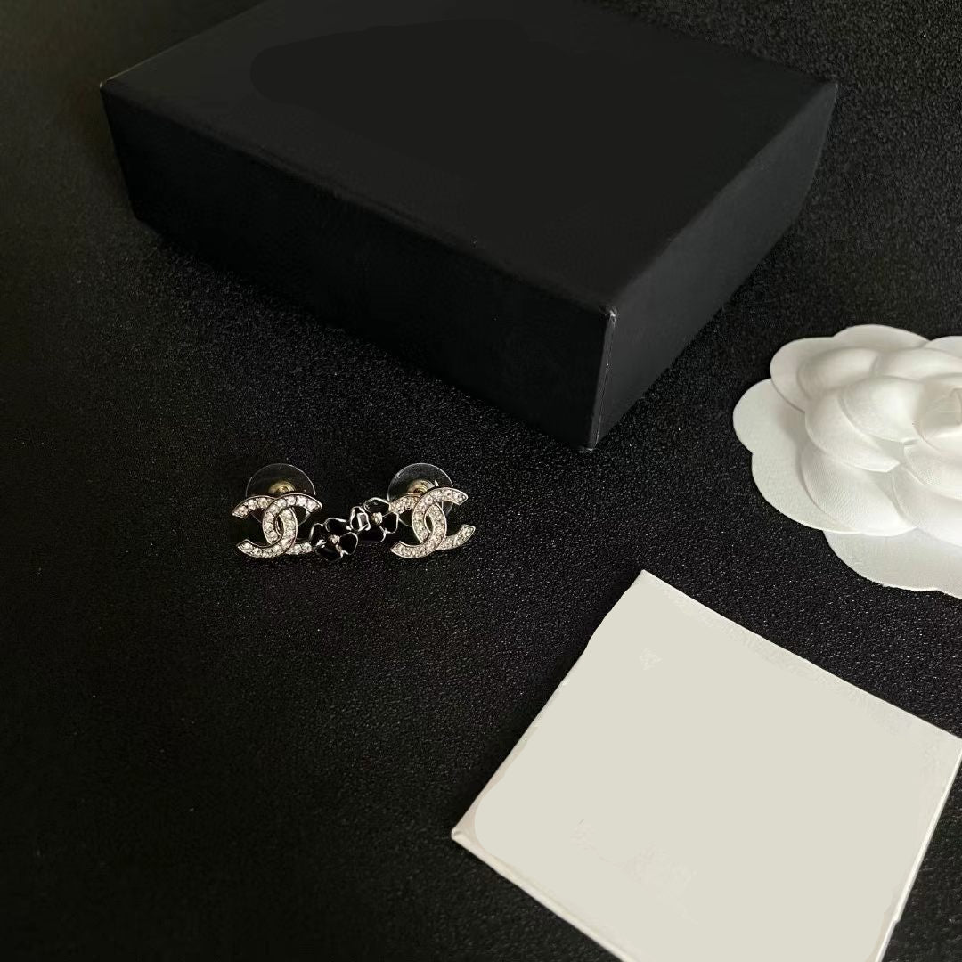 [Sprite Jewelry]Mini Camellia Stud Earrings