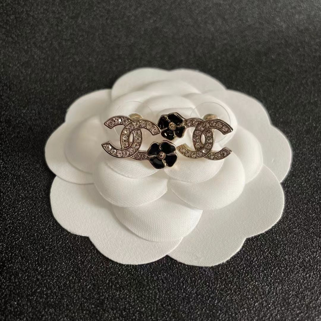 [Sprite Jewelry]Mini Camellia Stud Earrings