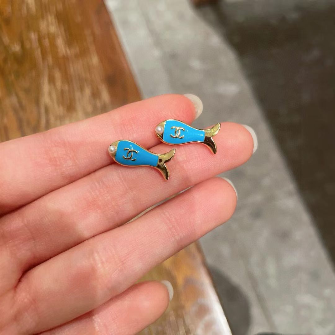 [Sprite Jewelry]Fish Stud Earrings