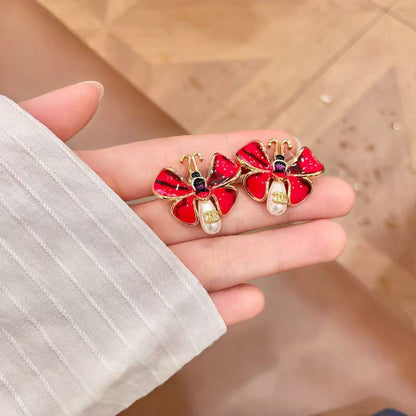 [Sprite Jewelry] Ladybug Enamel & Faux Pearl Clip-On Earrings