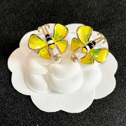 [Sprite Jewelry] Ladybug Enamel & Faux Pearl Clip-On Earrings