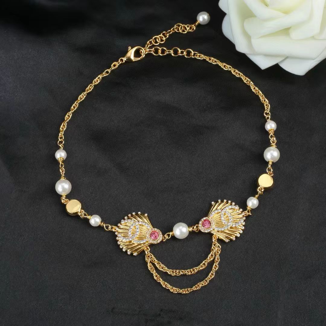 [Sprite Jewelry]Vintage Fan Motif Double CC Crystal & Pearl Necklace