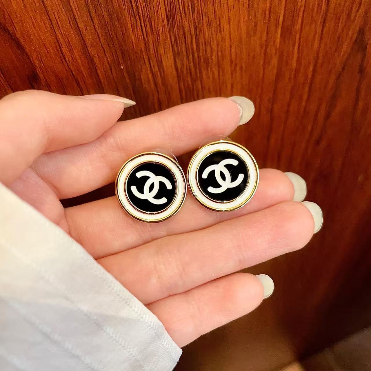 [Sprite Jewelry]Classic Double C Stud Earrings