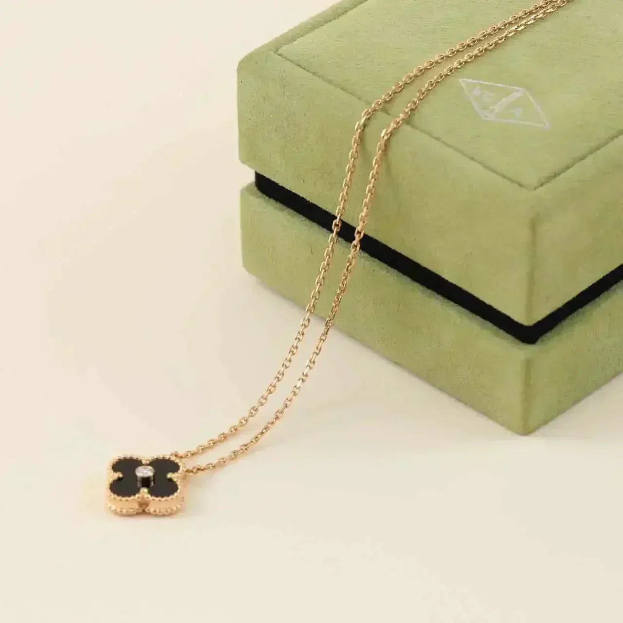 ¡®Sprite Jewelry¡¯CLOVER 15MM DIAMOND ONYX NECKLACE