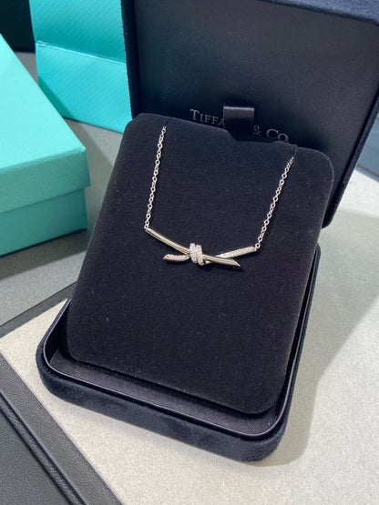 [Sprite Jewelry]T House Diamond-Studded Knot Necklace
