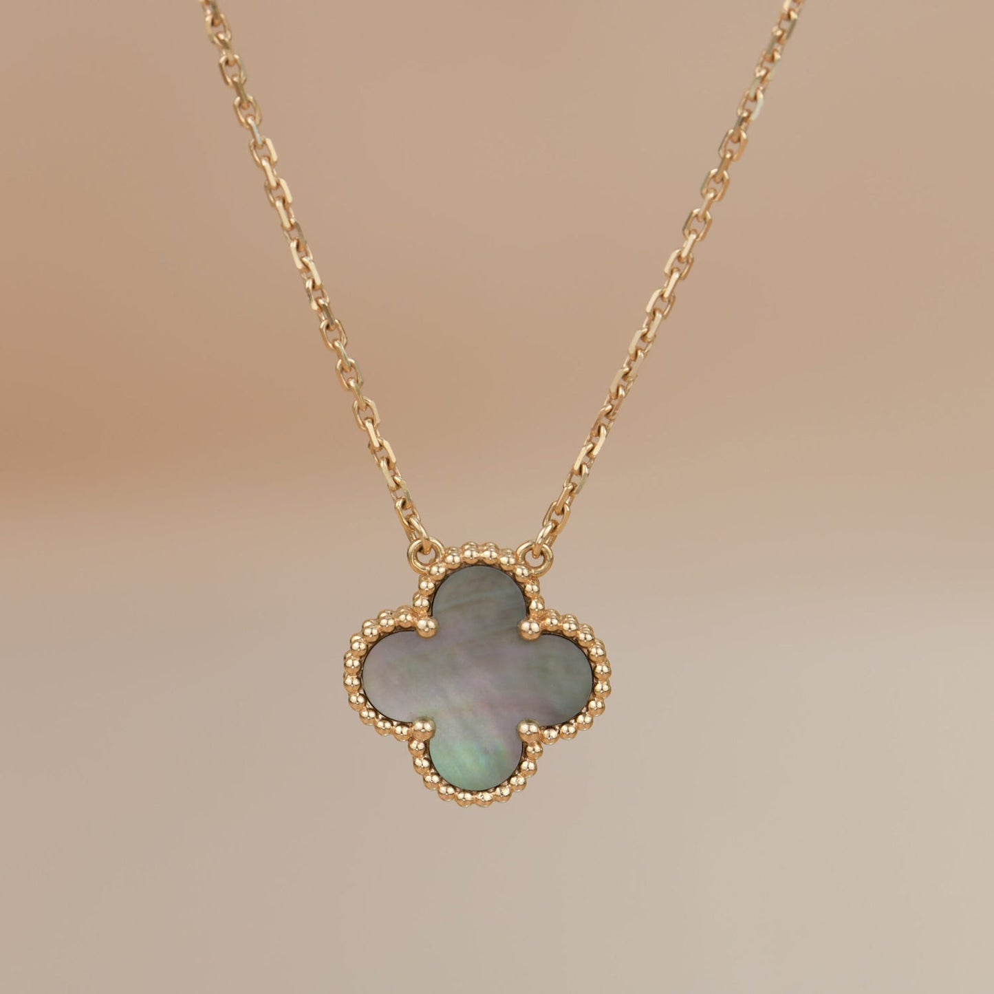 ¡®Sprite Jewelry¡¯CLOVER 15MM  GRAY MOTHER OF PEARL NECKLACE