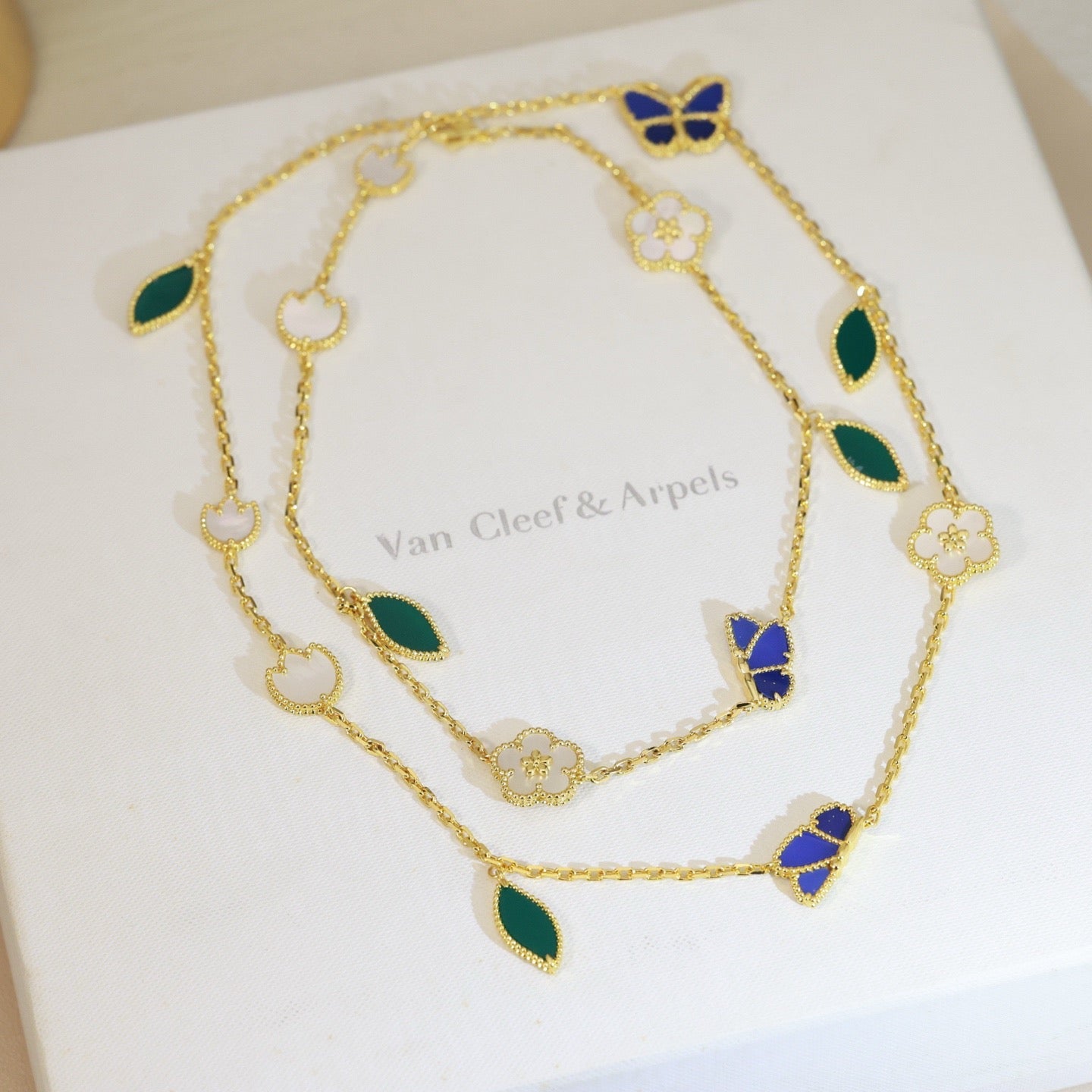 [Sprite Jewelry]LUCKY SPRING BUTTERFLY 15 FLOWER NECKLACE