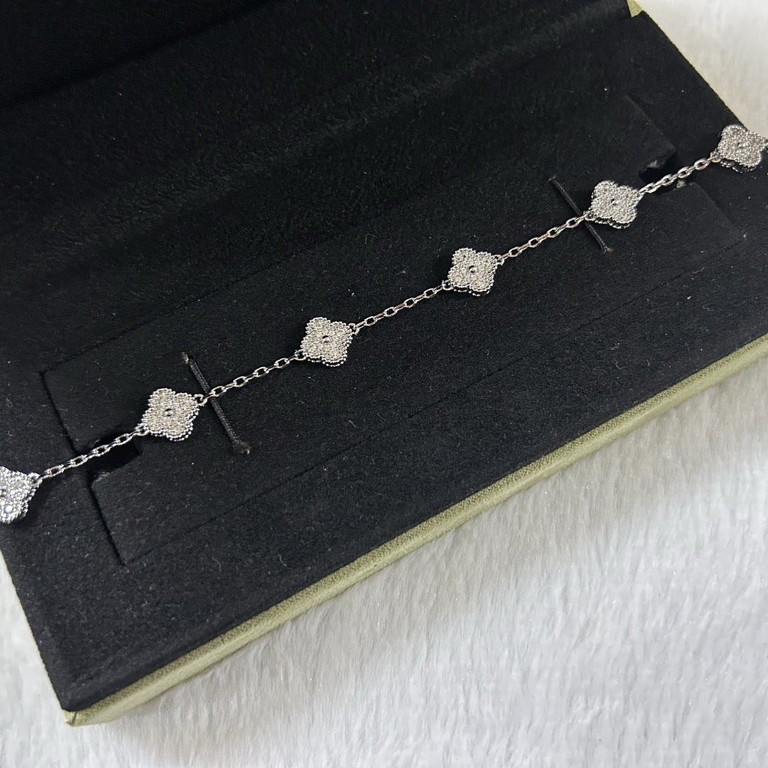 [Sprite Jewelry]New CLOVER 6 MOTIF DIAMOND BRACELET