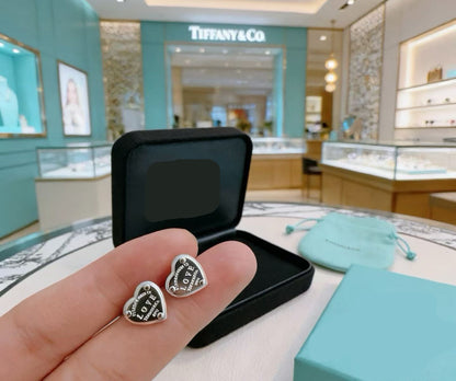 [Sprite Jewelry]New Heart-Shaped Stud Earrings