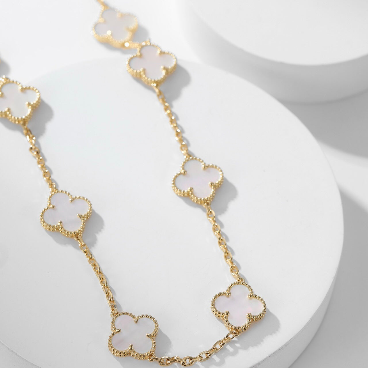 ¡®Sprite Jewelry¡¯CLOVER 10 MOTIFS WHITE MOTHER OF PEARL NECKLACE