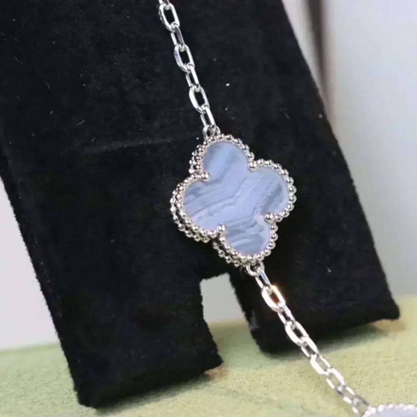 [Sprite Jewelry]New  CLOVER 5 MOTIF PURPLE CHALCEDONY BRACELET COLLECTION