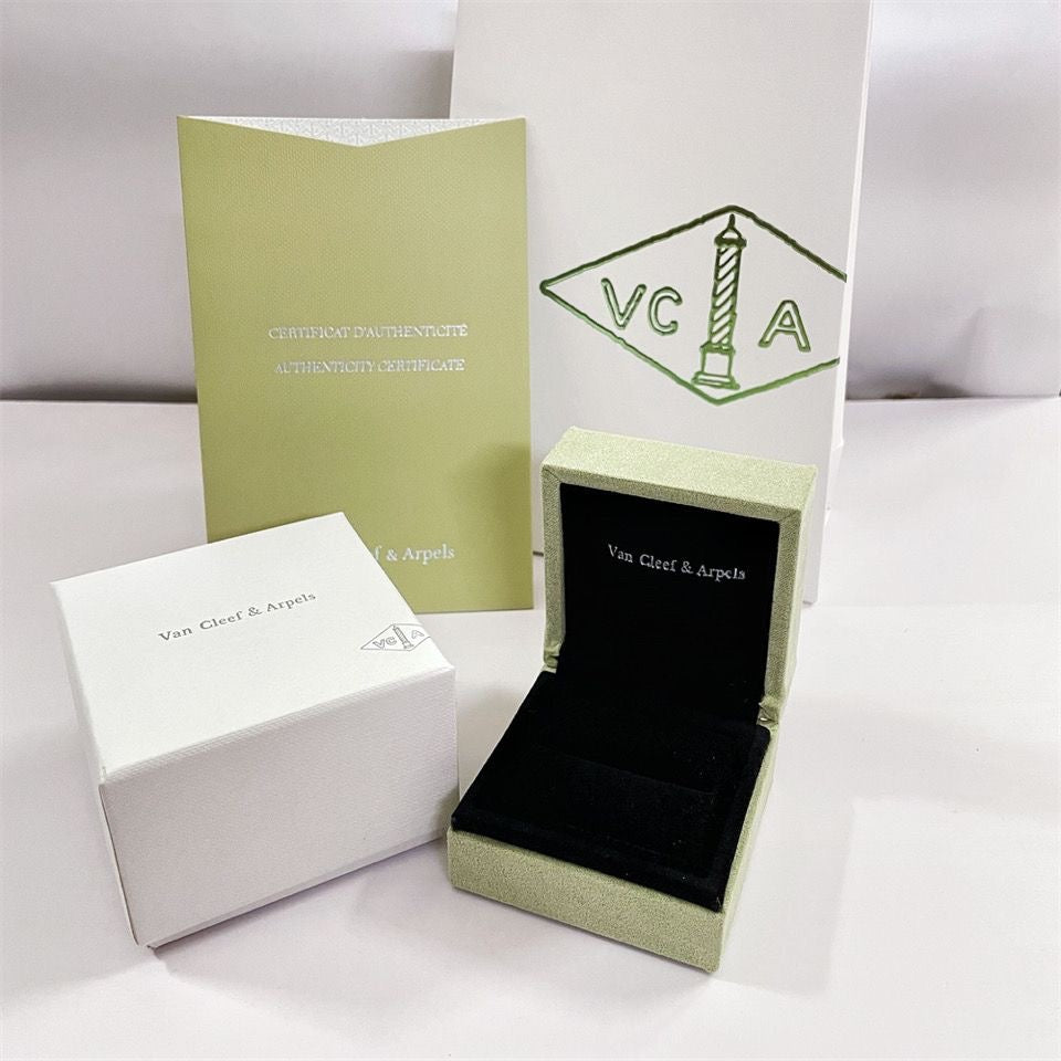 ¡®Sprite Jewelry¡¯VA CLOVER BRACELET NECKLACE RING BOX GIFT BAG
