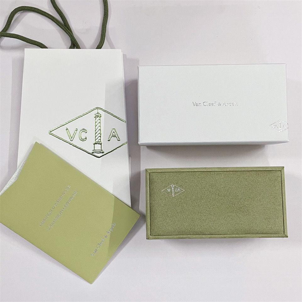 ¡®Sprite Jewelry¡¯VA CLOVER BRACELET NECKLACE RING BOX GIFT BAG