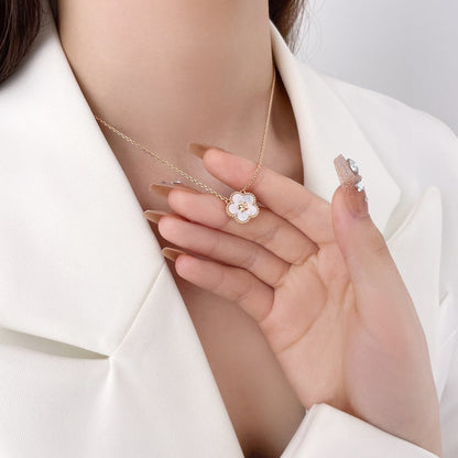 ¡®Sprite Jewelry¡¯LUCKY  WHITE MOP  PLUM BLOSSOM NECKLACE