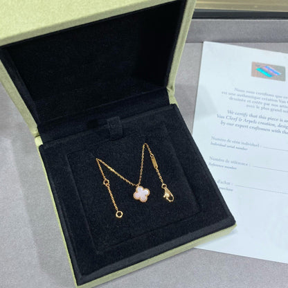 ¡®Sprite Jewelry¡¯CLOVER 15MM PINK MOTHER-OF-PEARL SINGLE FLOWER NECKLACE