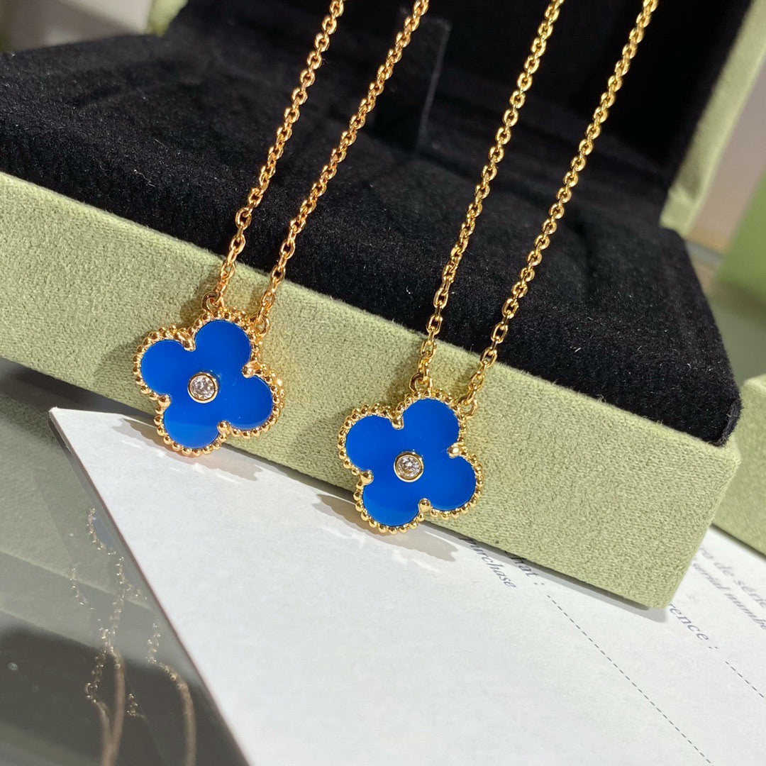¡®Sprite Jewelry¡¯CLOVER 15MM DIAMOND AND BLUE AGATE NECKLACE