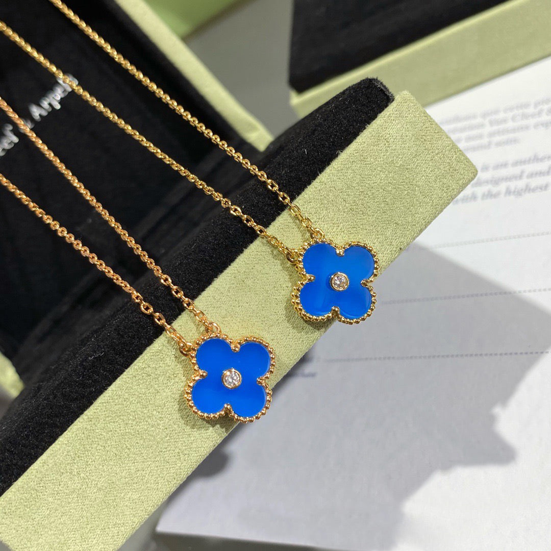 ¡®Sprite Jewelry¡¯CLOVER 15MM DIAMOND AND BLUE AGATE NECKLACE