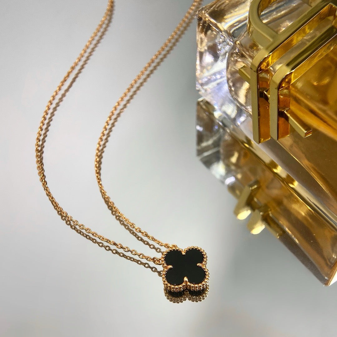 ¡®Sprite Jewelry¡¯CLOVER 15MM BLACK ONYX SINGLE FLOWER NECKLACE