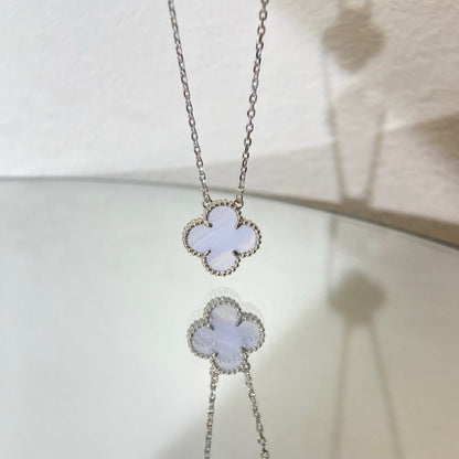 ¡®Sprite Jewelry¡¯CLOVER 15MM BLUE CHALCEDONY NECKLACE SILVER