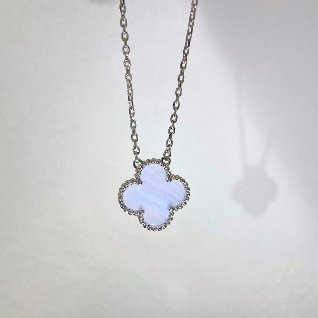¡®Sprite Jewelry¡¯CLOVER 15MM BLUE CHALCEDONY NECKLACE SILVER