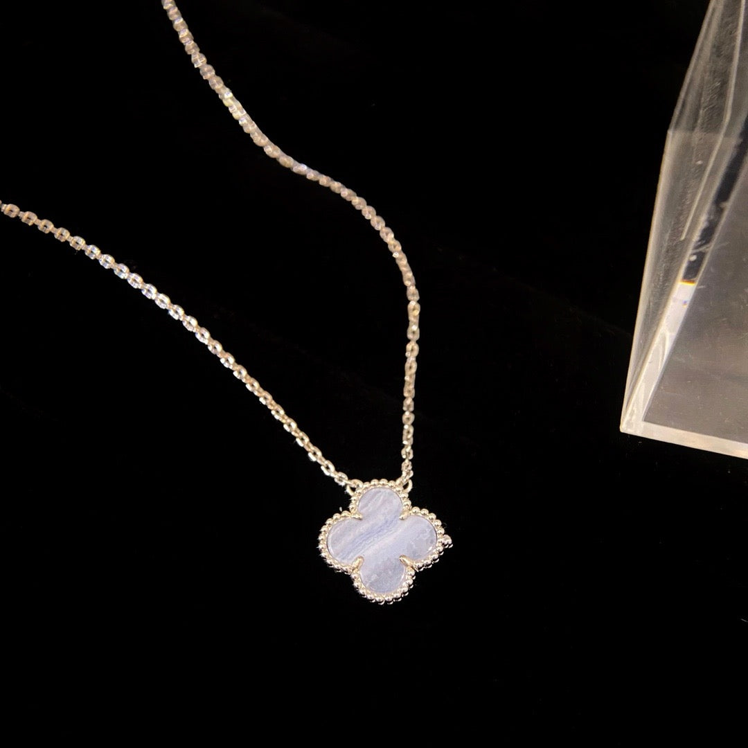 ¡®Sprite Jewelry¡¯CLOVER 15MM BLUE CHALCEDONY NECKLACE SILVER