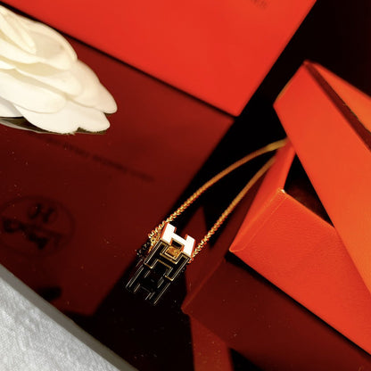 ¡®Sprite Jewelry¡¯H WHITE SQUARE GOLD NECKLACE