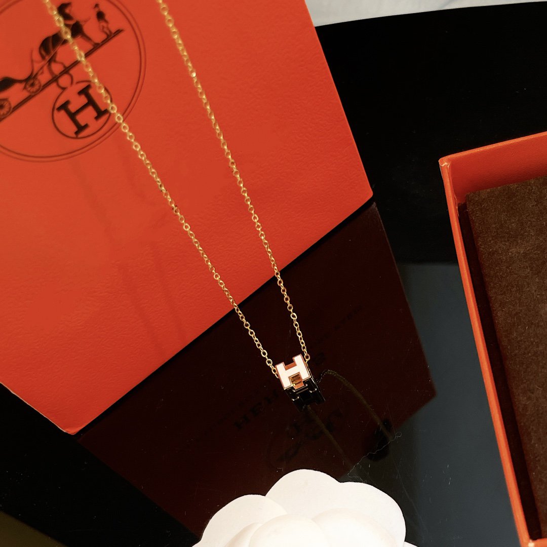 ¡®Sprite Jewelry¡¯H WHITE SQUARE GOLD NECKLACE