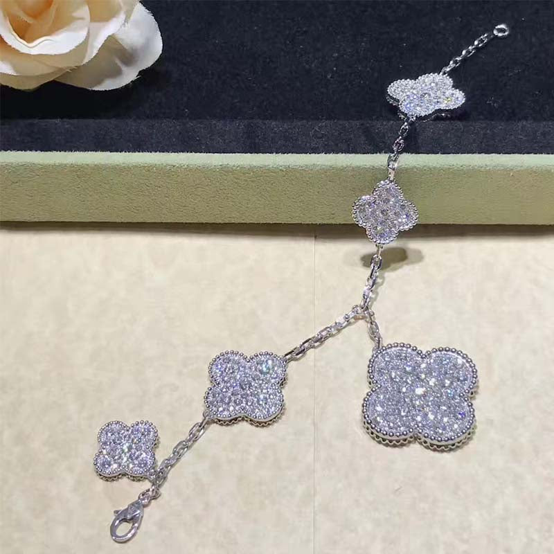 ¡®Sprite Jewelry¡¯CLOVER 6 MOTIFS SILVER DIAMOND BRACELET