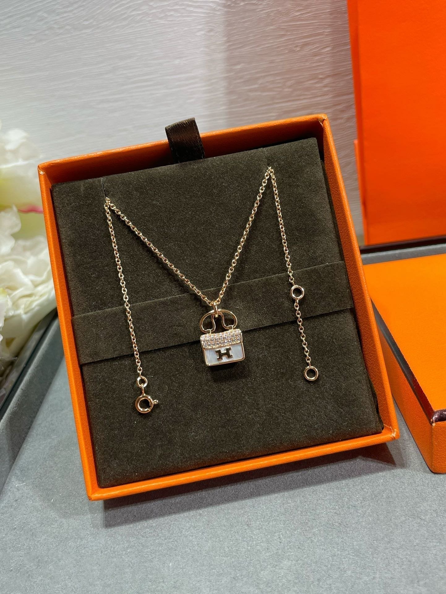 ¡®Sprite Jewelry¡¯H CIRCE MOISSANITE PENDANT NECKLACE GOLD