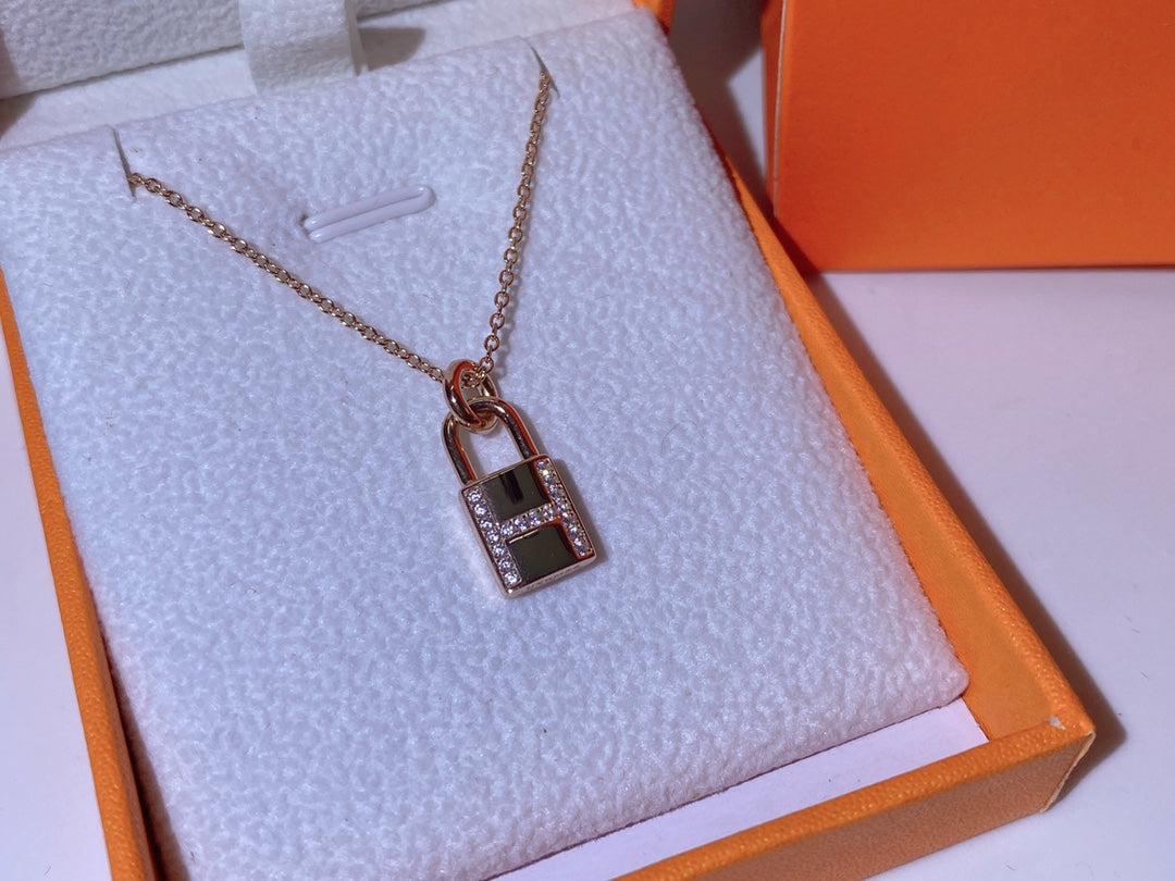 ¡®Sprite Jewelry¡¯HM ADVANCED NICHE LOCK HEAD NECKLACE DIAMONDS