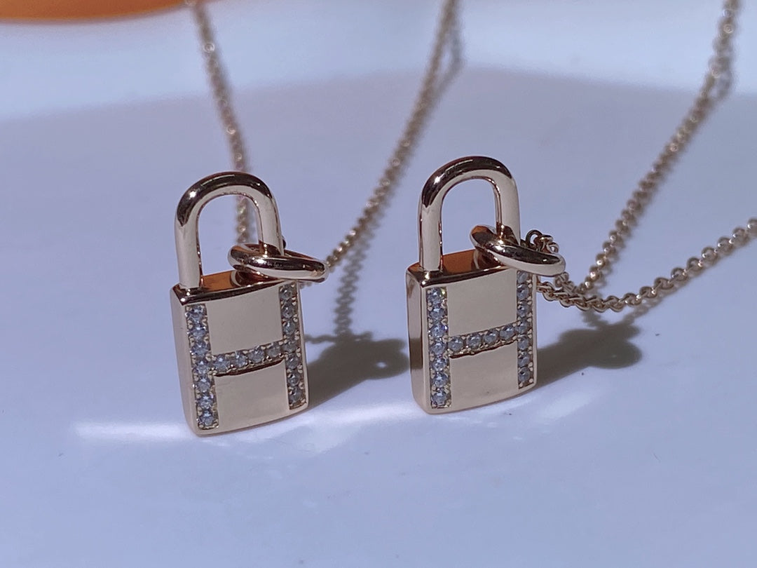 ¡®Sprite Jewelry¡¯HM ADVANCED NICHE LOCK HEAD NECKLACE DIAMONDS