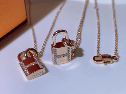 ¡®Sprite Jewelry¡¯HM ADVANCED NICHE LOCK HEAD NECKLACE DIAMONDS