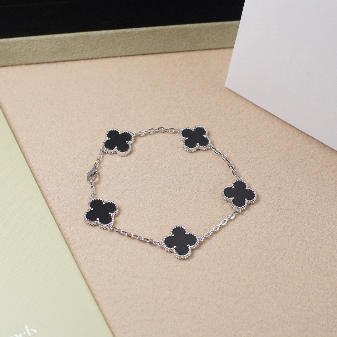 [Sprite Jewelry]New CLOVER 5 MOTIF ONYXS BRACELET COLLECTION