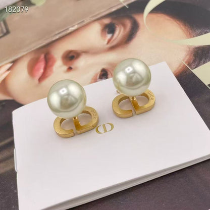 [Sprite Jewelry]CD Honeycomb Pearl Stud Earrings