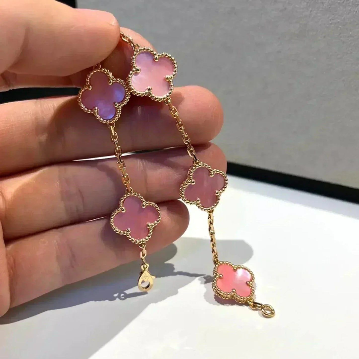 [Sprite Jewelry]New  CLOVER 5 MOTIFS  PINK MOP BRACELET COLLECTION