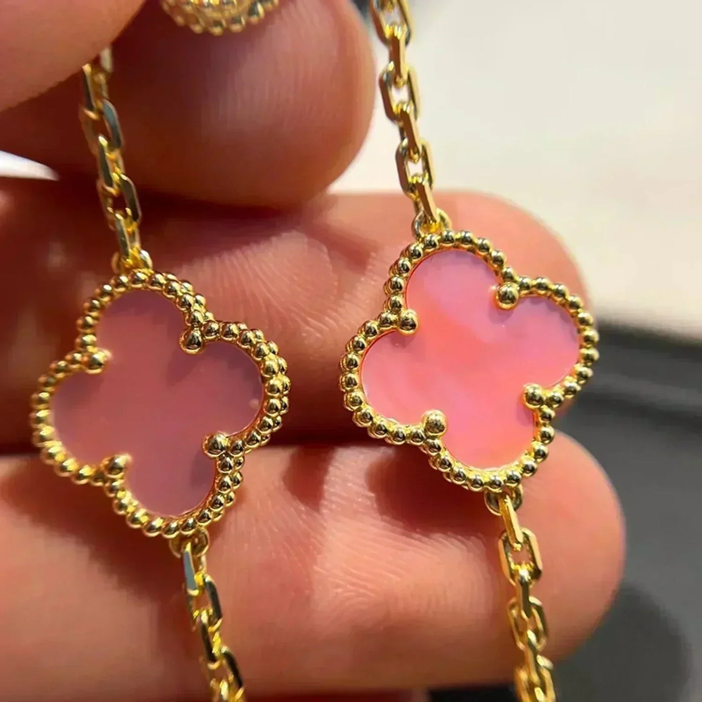 [Sprite Jewelry]New  CLOVER 5 MOTIFS  PINK MOP BRACELET COLLECTION