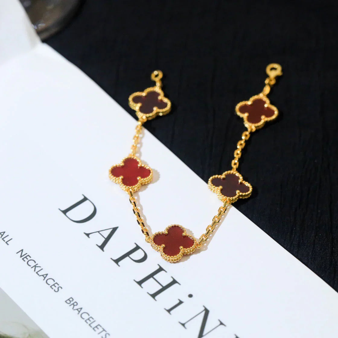 [Sprite Jewelry]New  CLOVER 5 MOTIF RED CORNELIAN BRACELET COLLECTION