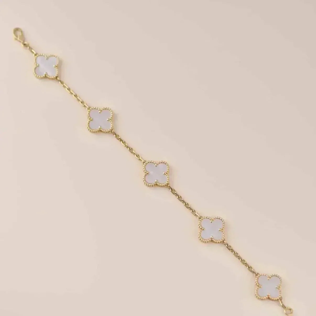 [Sprite Jewelry]New CLOVER WHITE PEARL MOP 5 MOTIF BRACELET COLLECTION