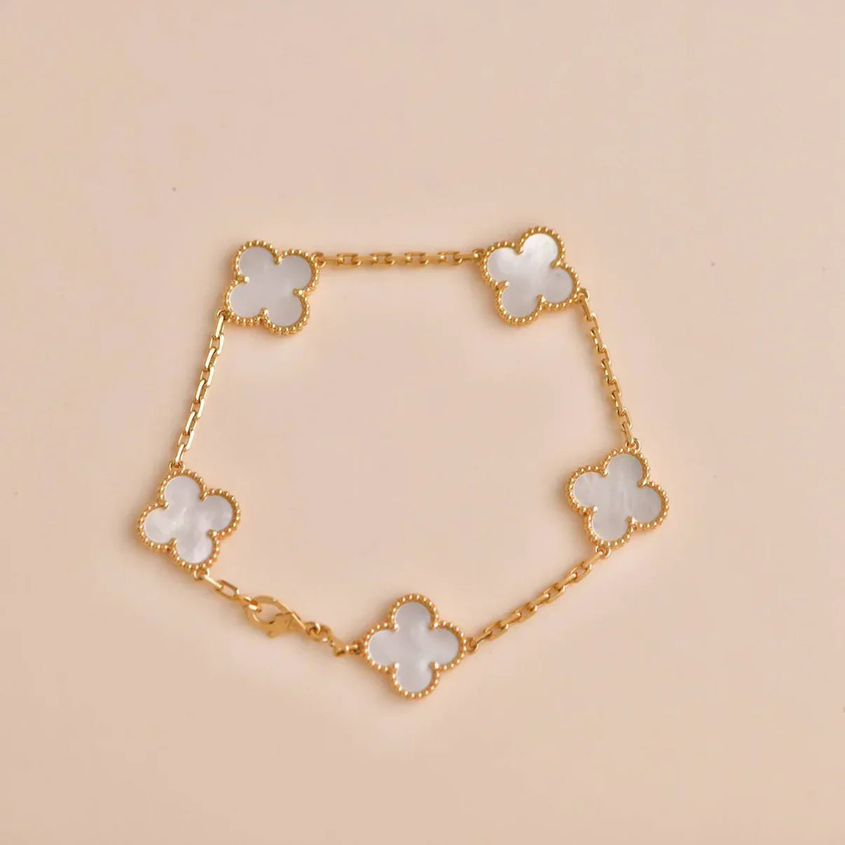 [Sprite Jewelry]New CLOVER WHITE PEARL MOP 5 MOTIF BRACELET COLLECTION