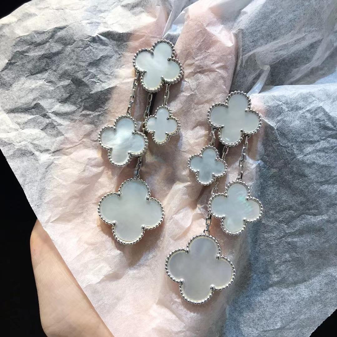 ¡®Sprite Jewelry¡¯CLOVER EARRINGS WHITE MOP 4 MOTIFS SILVER
