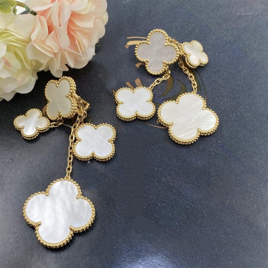 ¡®Sprite Jewelry¡¯CLOVER EARRINGS WHITE MOP 4 MOTIFS GOLD