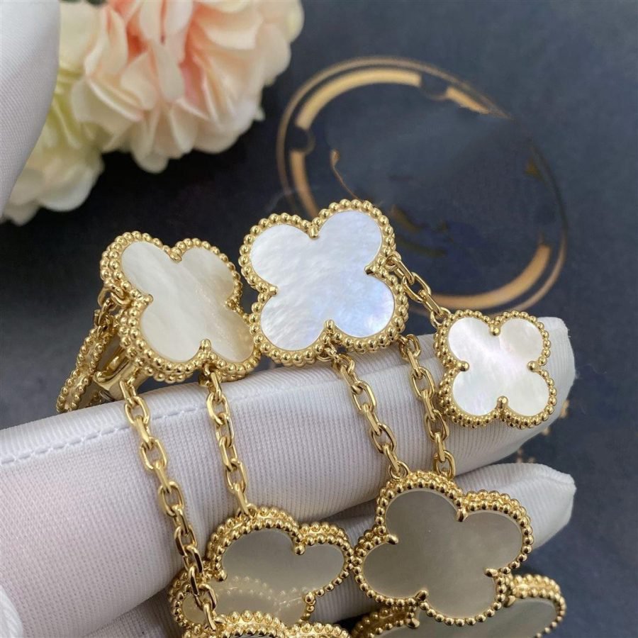 ¡®Sprite Jewelry¡¯CLOVER EARRINGS WHITE MOP 4 MOTIFS GOLD