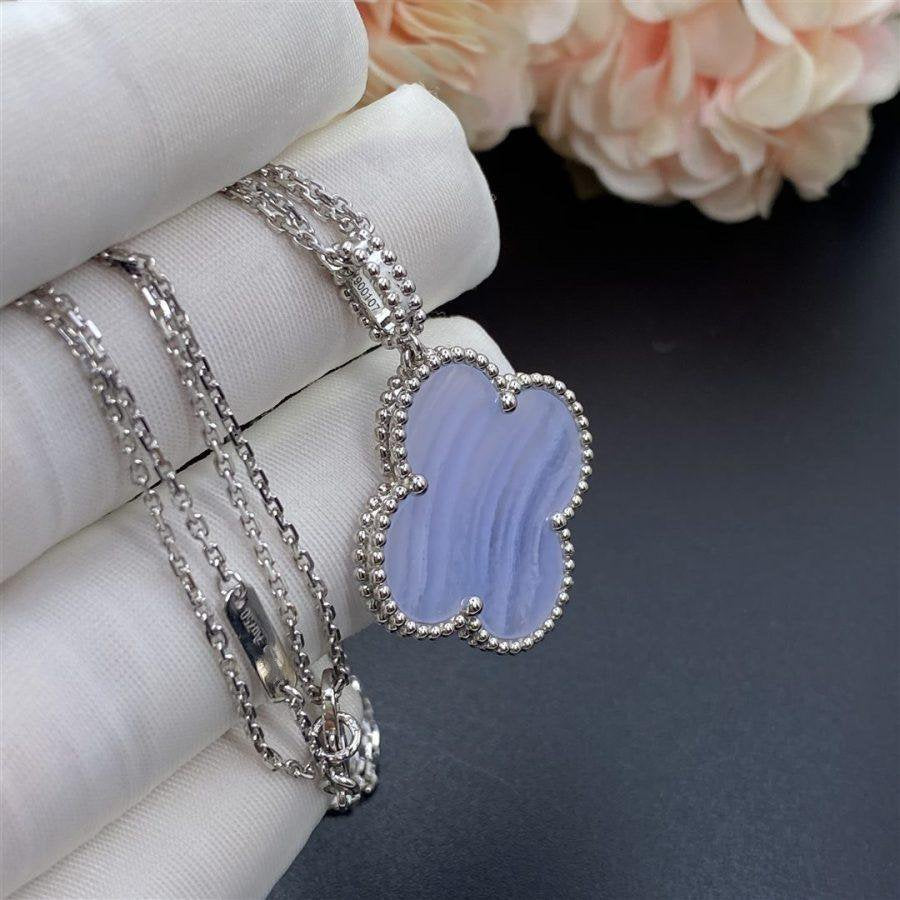 ¡®Sprite Jewelry¡¯CLOVER SILVER CHALCEDONY BIG CLOVER NECKLACE