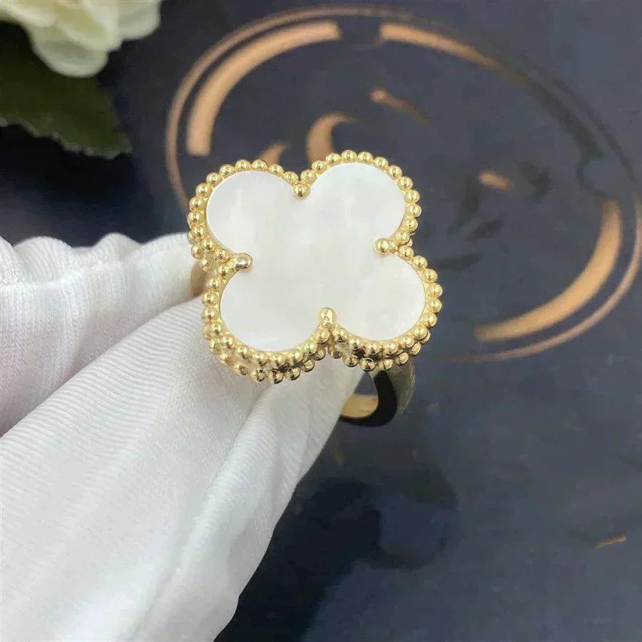 ¡®Sprite Jewelry¡¯CLOVER WHITE MOP RING