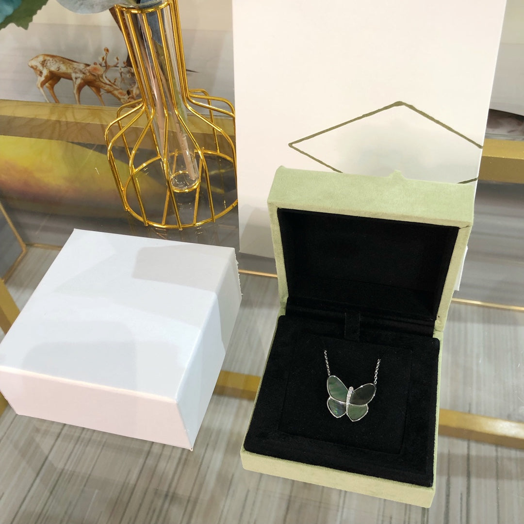 ¡®Sprite Jewelry¡¯LARGE BUTTERFLY SILVER PENDANT DIAMOND NECKLACE