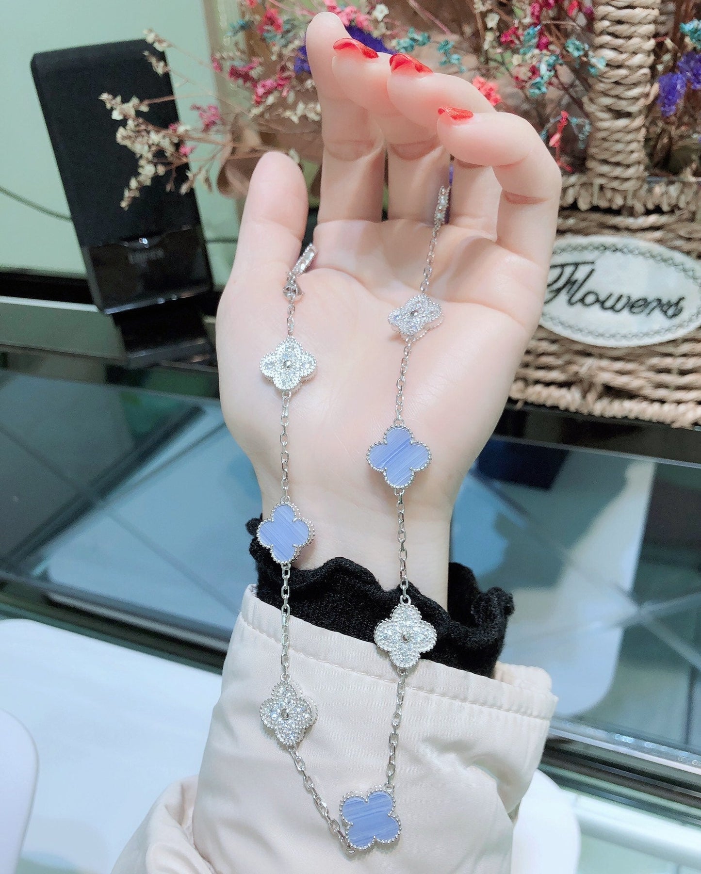 ¡®Sprite Jewelry¡¯CLOVER 10 MOTIFS CHALCEDONY DIAMONDS SILVER NECKLACE