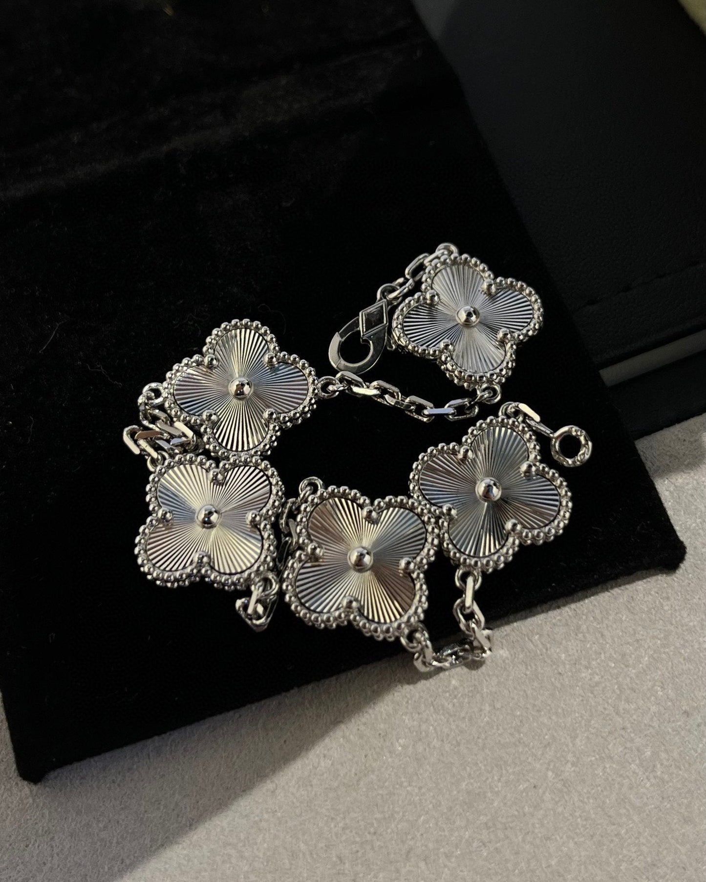 [Sprite Jewelry]New  CLOVER 5 MOTIF LASER BRACELET COLLECTION